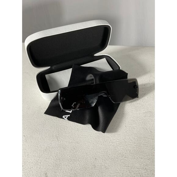Alaia 'Lettering' Black Acetate Logo Rectangular Sunglasses Size OS - Picture 2 of 5